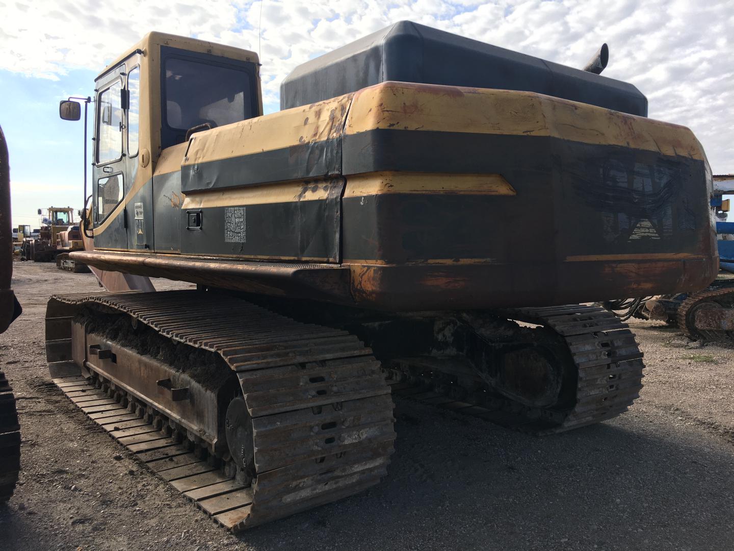 ./imagenes/INVOICE/2019/16870/EXCAVADORA CAT 330L PARA PARTES (18).JPG